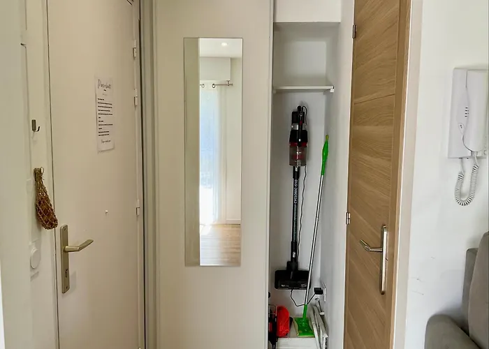 Climatisé Avec Piscine Appartement